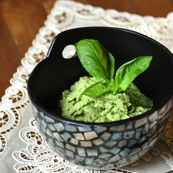 Wakame & Sweet Pea Pesto - Recipe photo by theorangefairy