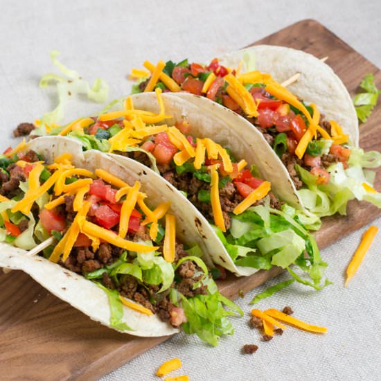 Beef Tacos with Cheddar & Salsa - Recipe photo by Mealime