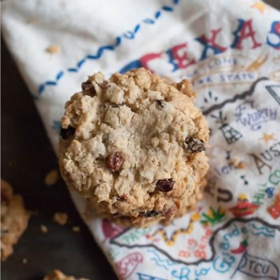 Crunchy Oatmeal Raisin Cookies - Recipe photo by bridget350