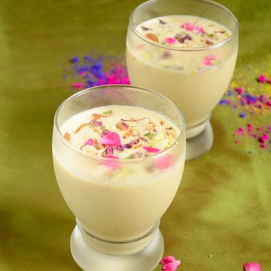 Thandai – Spiced Almond Milk - Recipe photo by currytrail