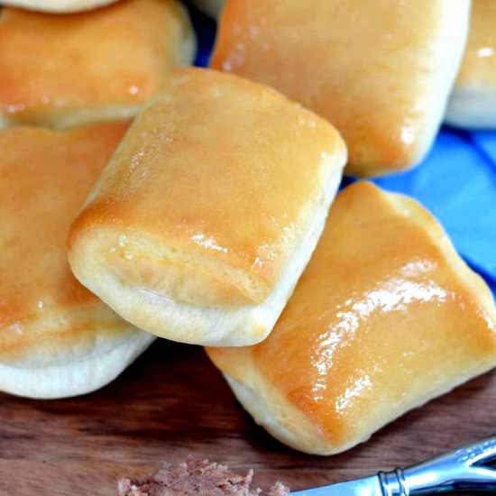 Copycat Texas Roadhouse Rolls - Recipe photo by TheCozyCook