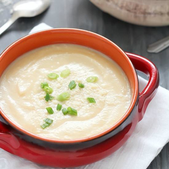 Cauliflower Soup - Recipe photo by yummyhealthyeasy