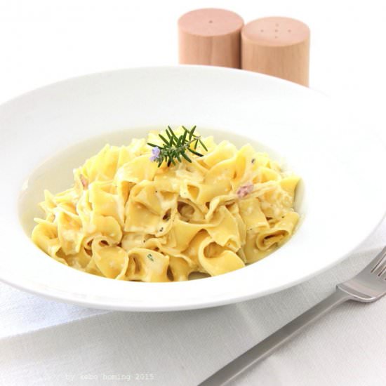 Cheesy Noodles - Recipe photo by Kebo homing