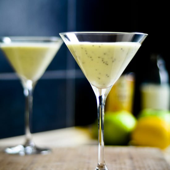 Avocado Banana Smoothie - Recipe photo by tazikova
