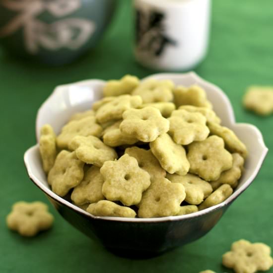 Homemade Wasabi Oyster Crackers - Recipe photo by BitterSweet