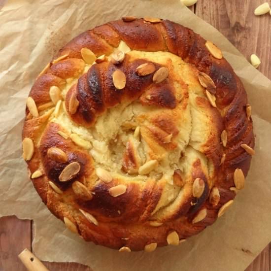 Almond Vanilla Twisted Bread - Recipe photo by Domestic Gothess
