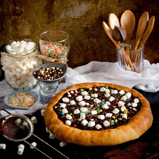 Chocolate Brioche Pizza - Recipe photo by PastryWorkshop