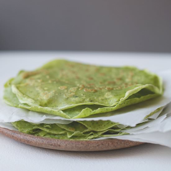 Vegan Green Crepes - Recipe photo by Camera and Clementine