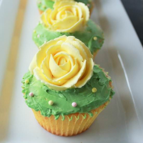 Lemony Lemon Cupcakes - Recipe photo by homemadefoodjunkie