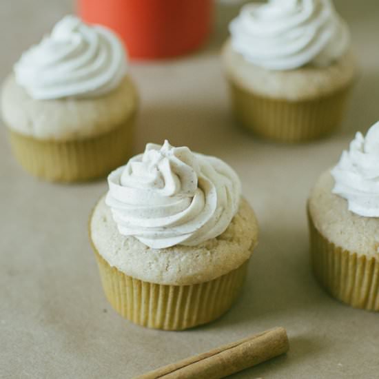 Cinnamon Cake or Cupcakes - Recipe photo by maycontainsugar