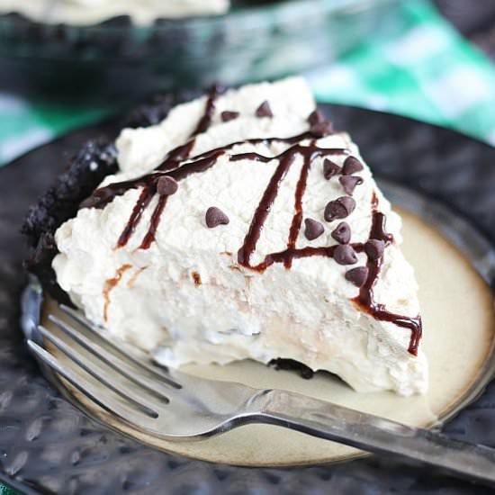 Bailey's Irish Cream Cheesecake - Recipe photo by thegoldlininggirl