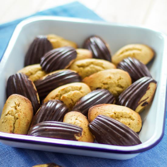 Lemon madeleines - Recipe photo by Flobonneschoses