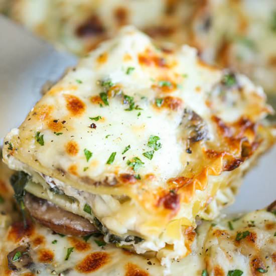 Spinach and Mushroom Lasagna - Recipe photo by damndelicious