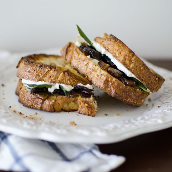 Caramelized Onion + Chevre Sandwich - Recipe photo by kenanhill