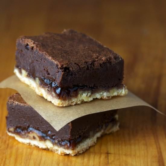 Raspberry Jam Shortbread Brownies - Recipe photo by gourmandistan