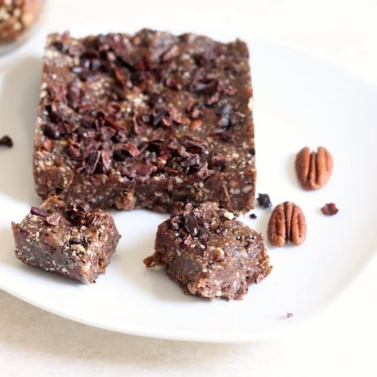 Pecan Chia Seed Protein Bars - Recipe photo by Healthyummies