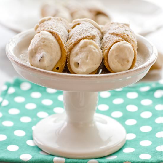 How to Make Cannoli Cream - Recipe photo by FoodFolksandFun