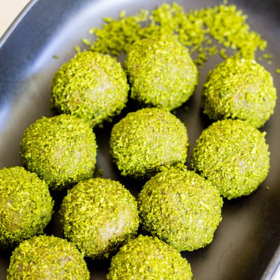 Matcha Coconut Bliss Balls - Recipe photo by Frankiesfeast