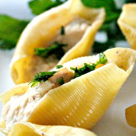 Chicken Alfredo Shells Appetizer - Recipe photo by preppingparties