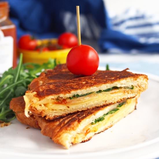 Breakfast Croissant Sandwich - Recipe photo by theworktop