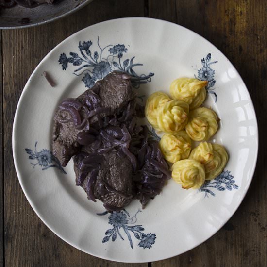 Fillet of Beef with Red Onions - Recipe photo by La cucina spontanea