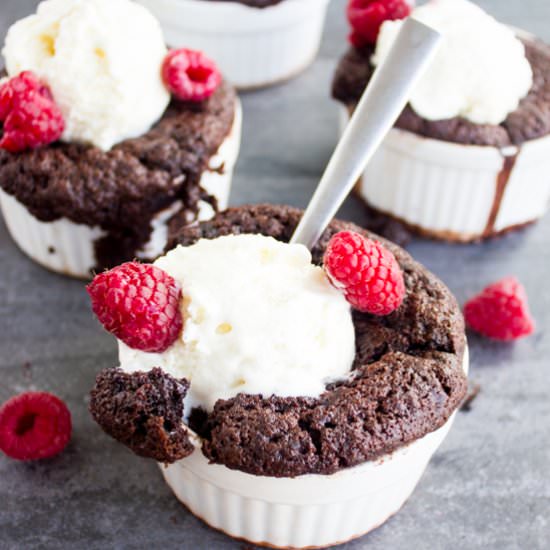 Mini Chocolate Pudding Cakes - Recipe photo by two.purple.figs