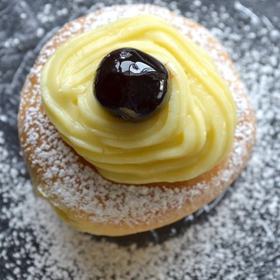 Zeppole di San Giuseppe - Recipe photo by shelovesbiscotti