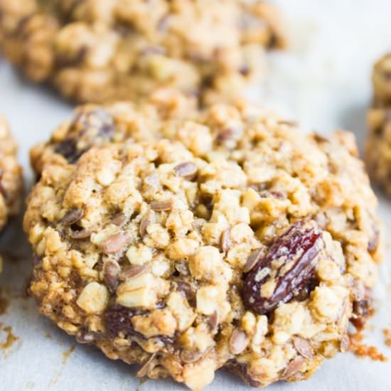 Healthy Oatmeal Raisin Cookies - Recipe photo by two.purple.figs
