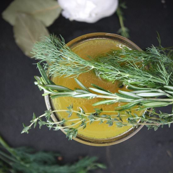 Homemade Chicken Stock - Recipe photo by thegarlicdiaries