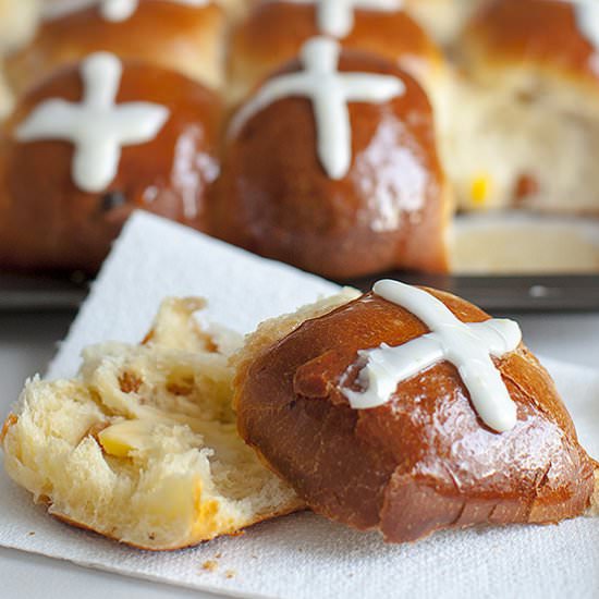 Hot Cross Buns - Recipe photo by bitebymichelle