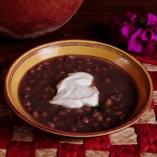 Frijoles de la Olla - Recipe photo by MexicanFoodJournal