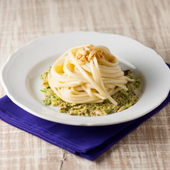 Udon with Cabbage and Hazelnuts - Recipe photo by streghetta in cucina