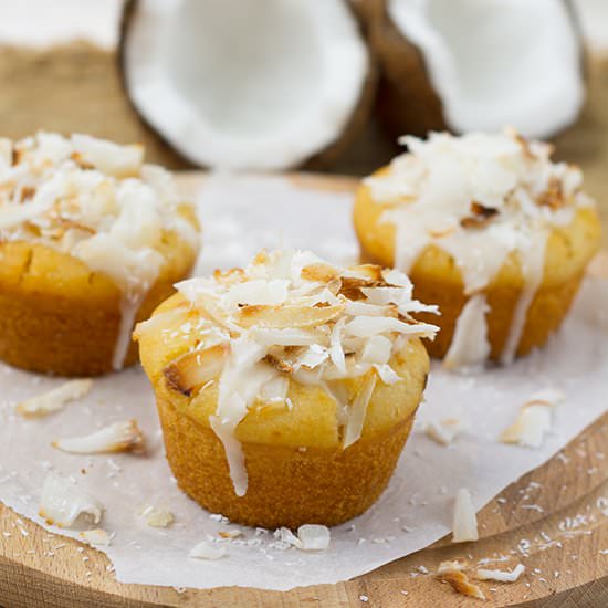 Vegan Coconut Muffins - Recipe photo by Briose de Acasa
