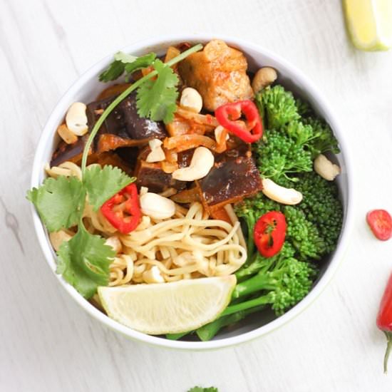 Aubergine Red Thai Curry Noodles - Recipe photo by Becca @ Easy Cheesy Vegetarian