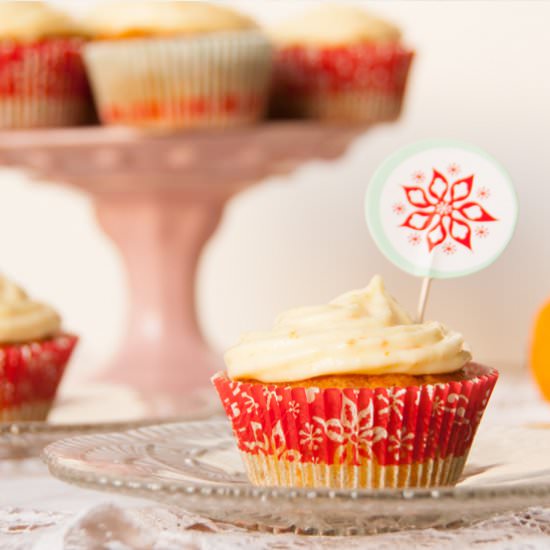 Carrot cupcakes with orange - Recipe photo by vanellope