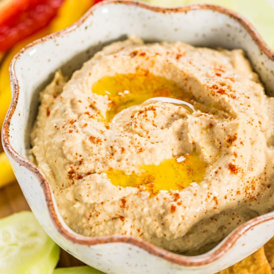 Easy Favorite Hummus - Recipe photo by Averie