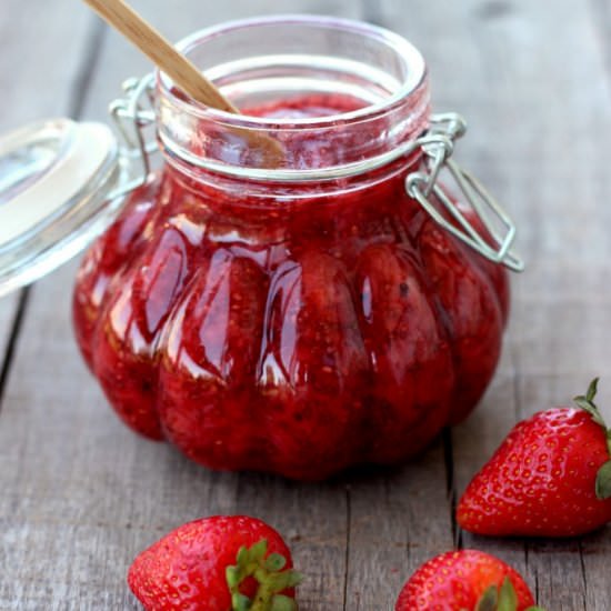 Strawberry Chia Seed Jam - Recipe photo by felicialim