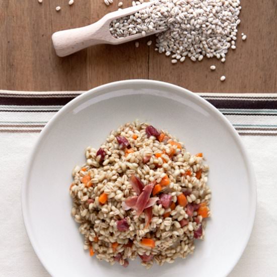 Speck and Pecorino Orzotto - Recipe photo by Fotokulinarnie