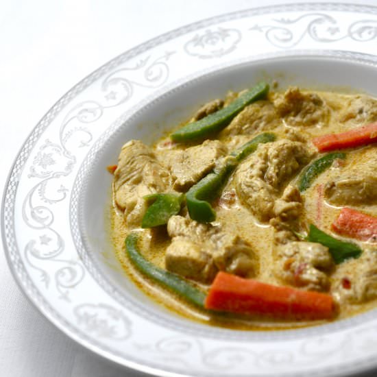Thai Red Chicken Curry - Recipe photo by Antonet