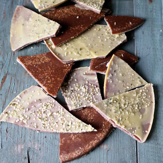 Raw Black and White Hemp Chocolate - Recipe photo by nakedcuisine