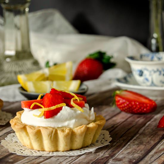 Mini Lemon Tarts - Recipe photo by PastryWorkshop