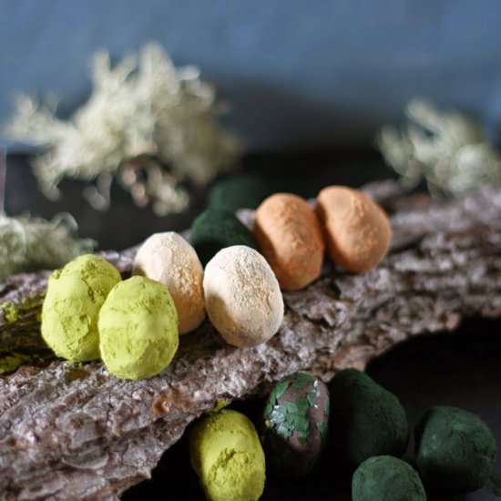 Raw Easter Eggs - Recipe photo by bluelij