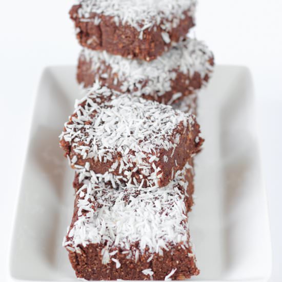 Raw Vegan Maca Squares - Recipe photo by micibakes