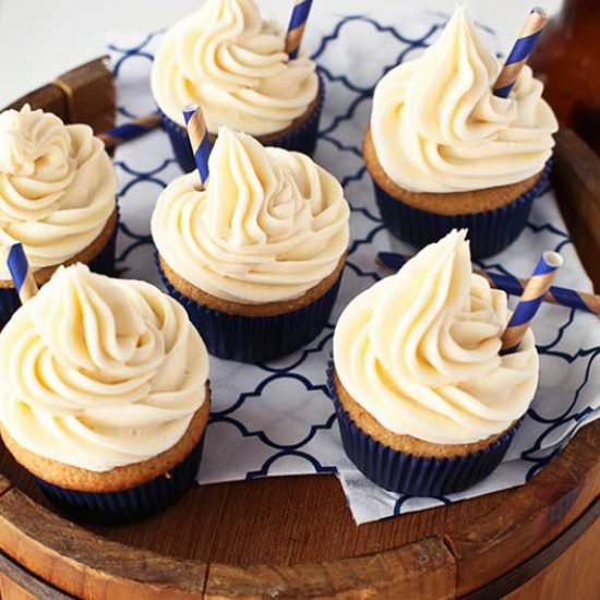 Root Beer Float Cupcakes - Recipe photo by picsandpastries