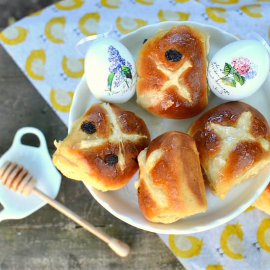 Hot Cross Buns - Recipe photo by spiceinthecity