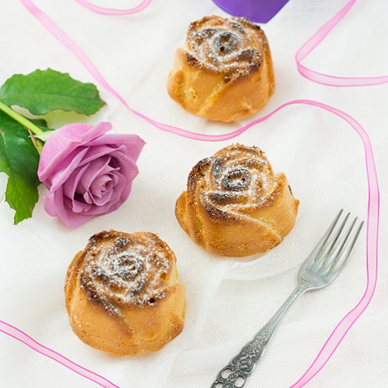 Rose Shaped Muffins - Recipe photo by Briose de Acasa