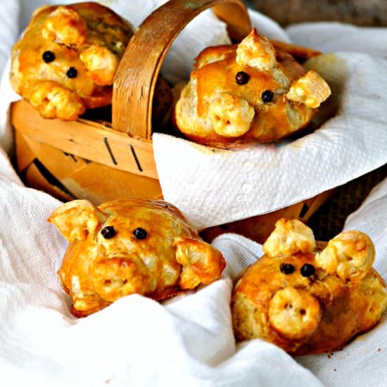 Pigs and Cheese in a Blanket - Recipe photo by loavesanddishes