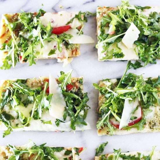 Arugula and Pesto Flatbread - Recipe photo by adoring-kitchen