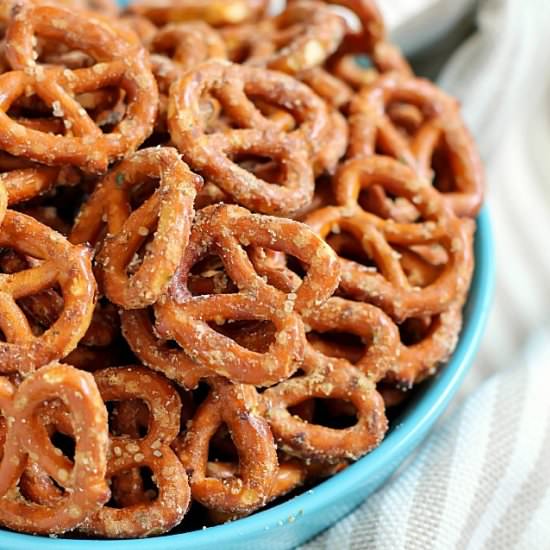Easy Ranch Pretzels - Recipe photo by yummyhealthyeasy