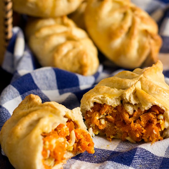 Russian Carrot Pies "Pirozhki" - Recipe photo by lublyou